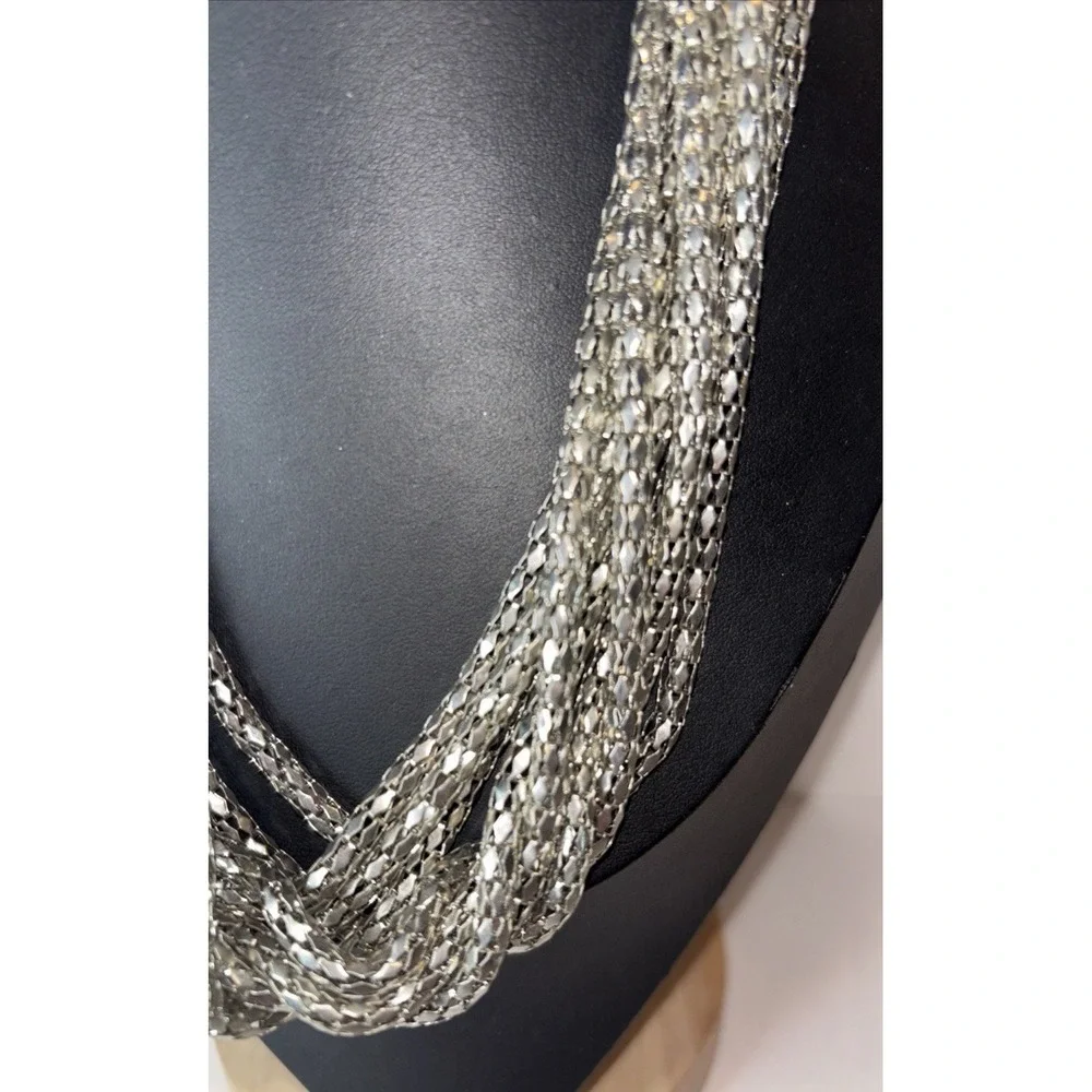 NY & Co Y2K Silver Tone Multi Strand Faceted Chain Statement Necklace 25